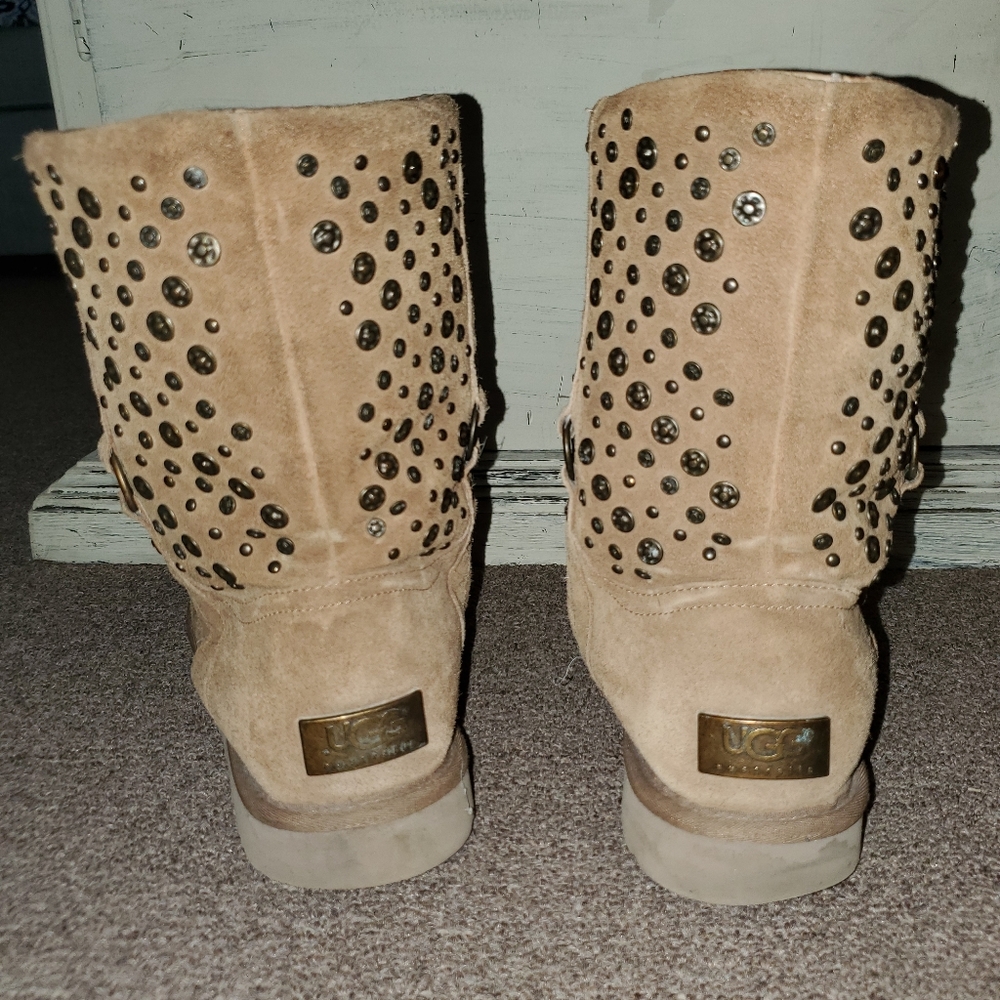 Uggs size 9 Chestnut w gold grommets - Picture 8 of 10